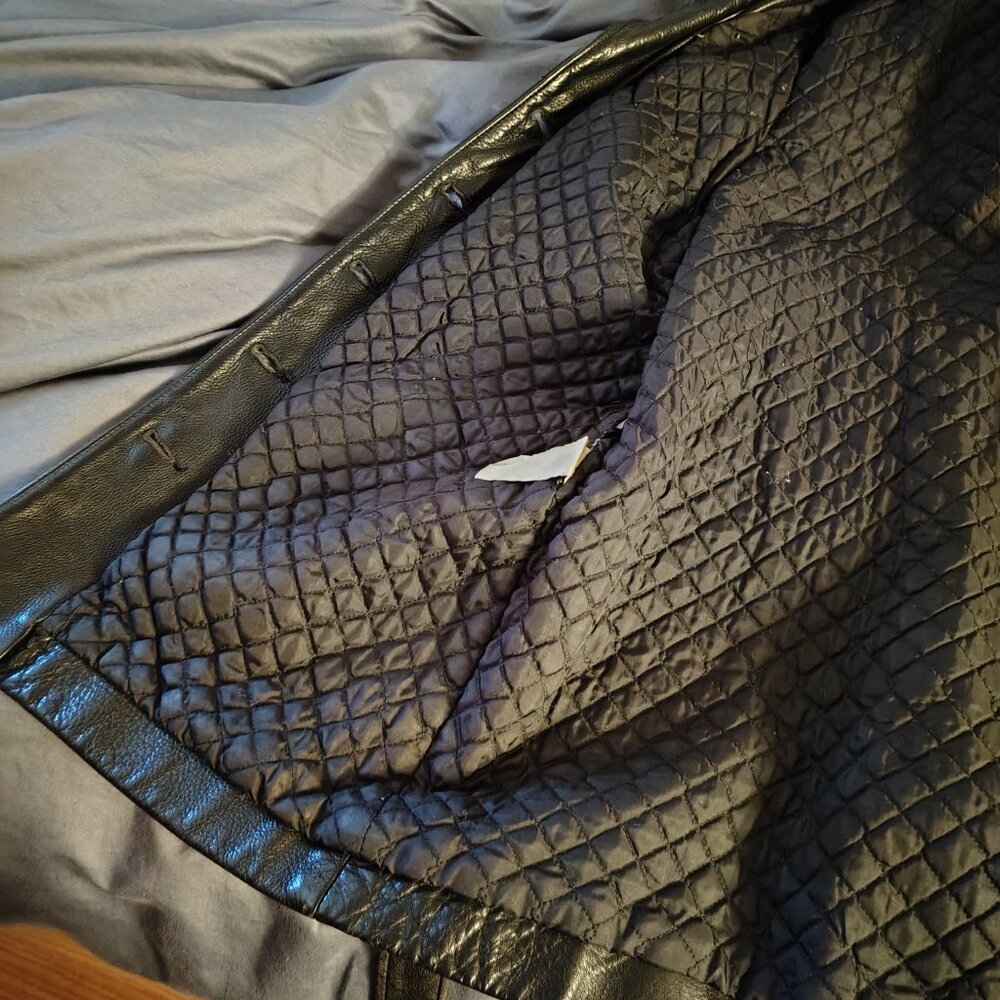 Leather jacket - Picture 6 of 8